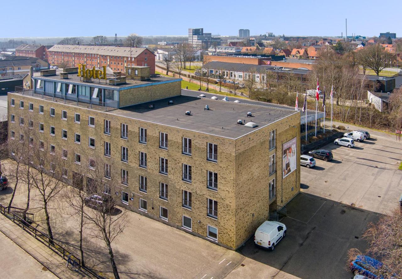 Ostergaards Hotel Herning Bagian luar foto